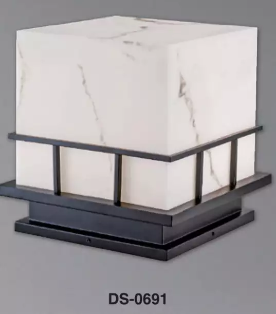 古典極簡風戶外頭燈